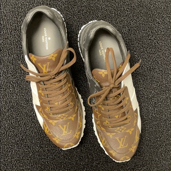 Louis Vuitton Run Away Sneakers (MEN) - Picture 2 of 2